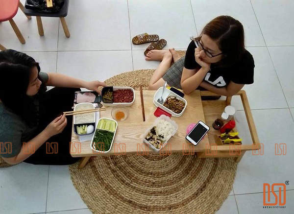 bàn ăn dặm cho bé tại Hà Nội
